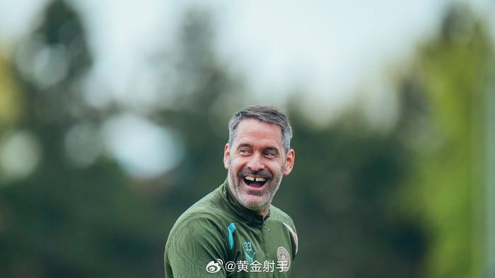 包含曼城主教练训练球员备战国际对手比赛的词条 包含曼城主教练训练球员备战国际对手比赛的词条