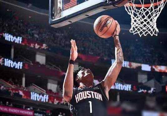 开云体育网站-库兹马表现抢眼，登场砍下高分的简单介绍