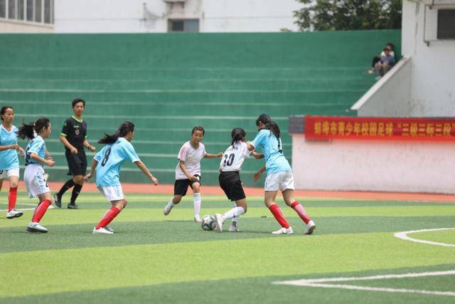 青少年女子足球比赛正逐渐成为热门话题的简单介绍 青少年女子足球比赛正逐渐成为热门话题的简单介绍