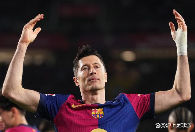 包含波兰惨败,莱万多夫斯基失望离场的词条 包含波兰惨败,莱万多夫斯基失望离场的词条