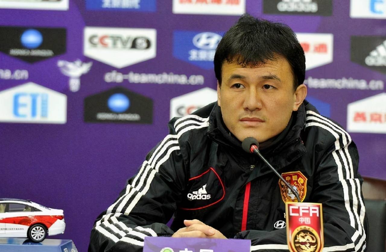 开云体育中国官网-包含青年会球员细节之处要求严格，良好表现喜获主帅赞许的词条