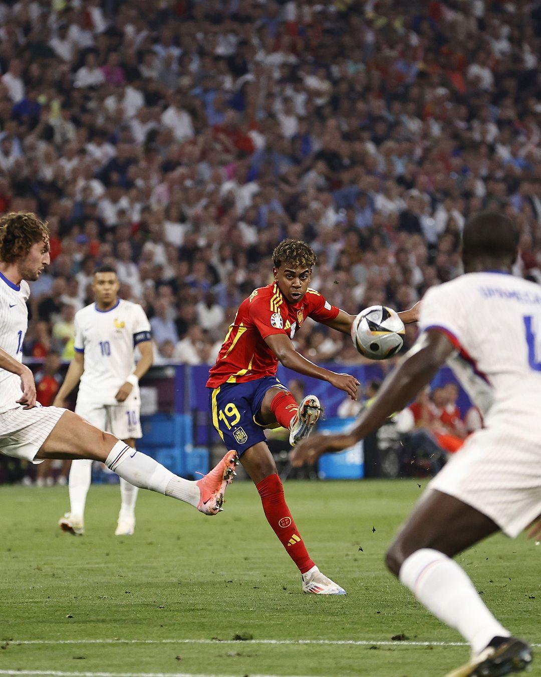 开云体育官网-关于法国主力集体受伤，欧洲杯前景堪忧！的信息