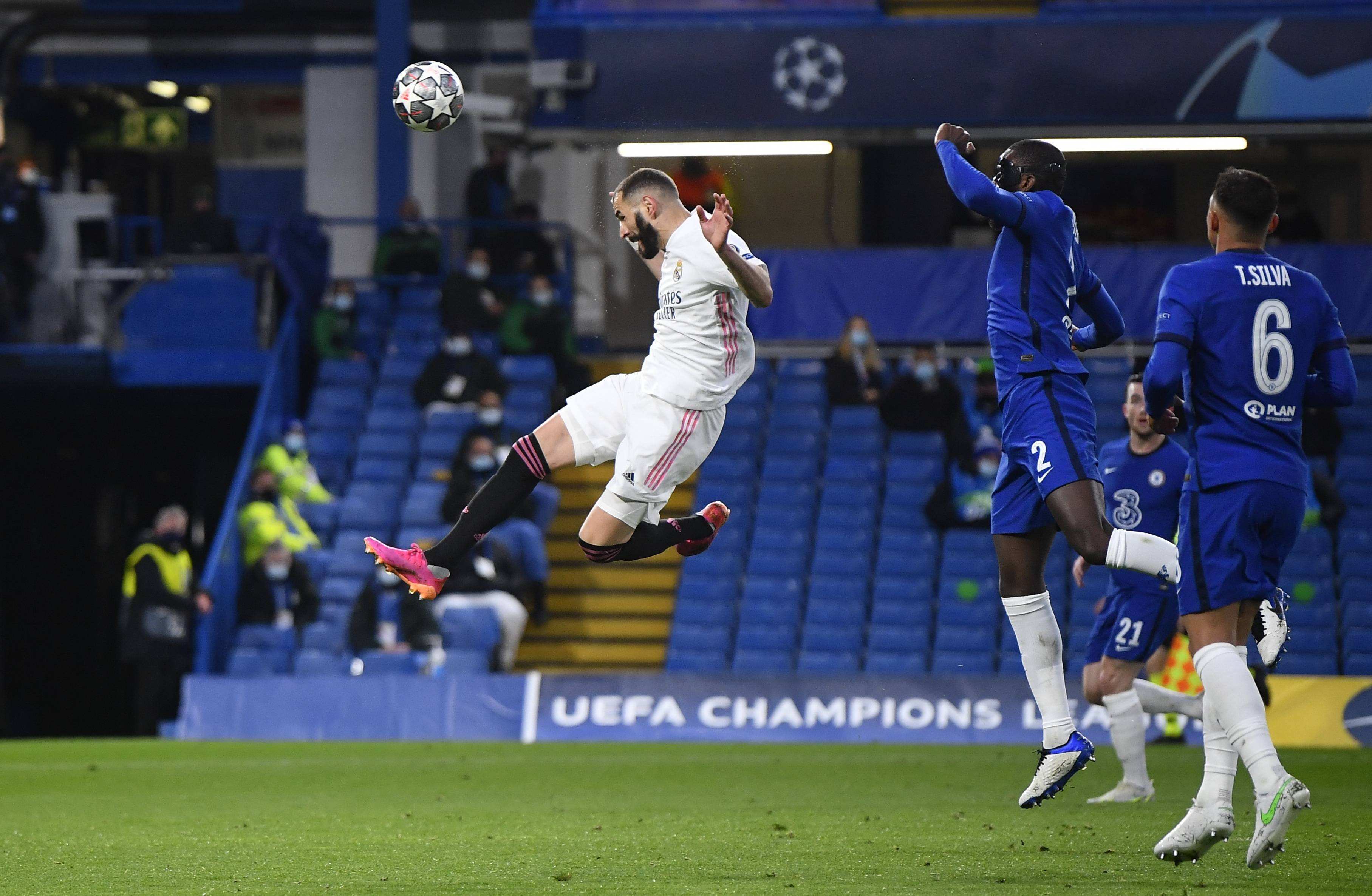 开云体育网站-阿斯顿维拉客场绝杀，欧冠名额又现希望的简单介绍