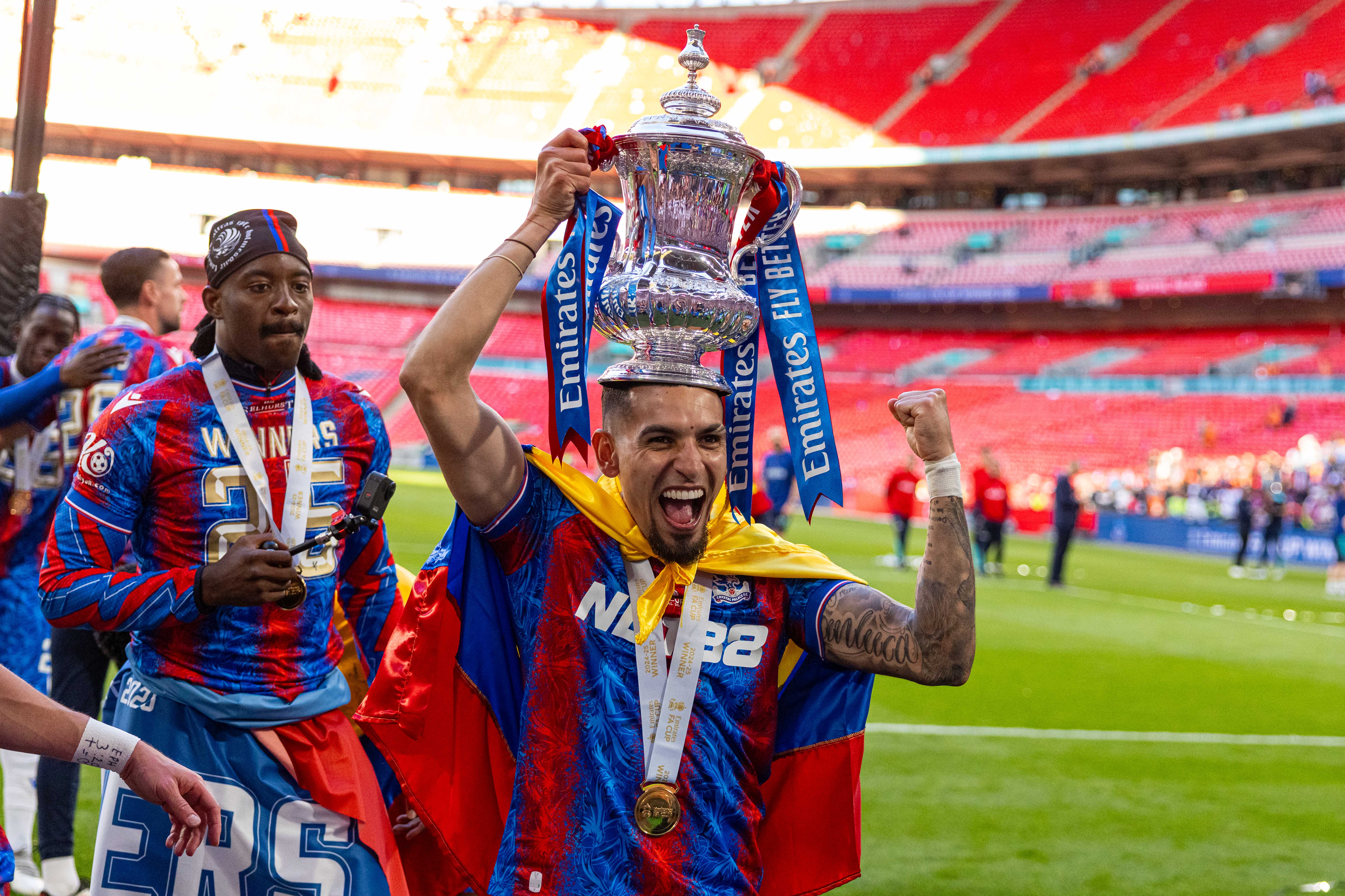 包含英格兰队主场险胜,晋级前途光明的词条 包含英格兰队主场险胜,晋级前途光明的词条