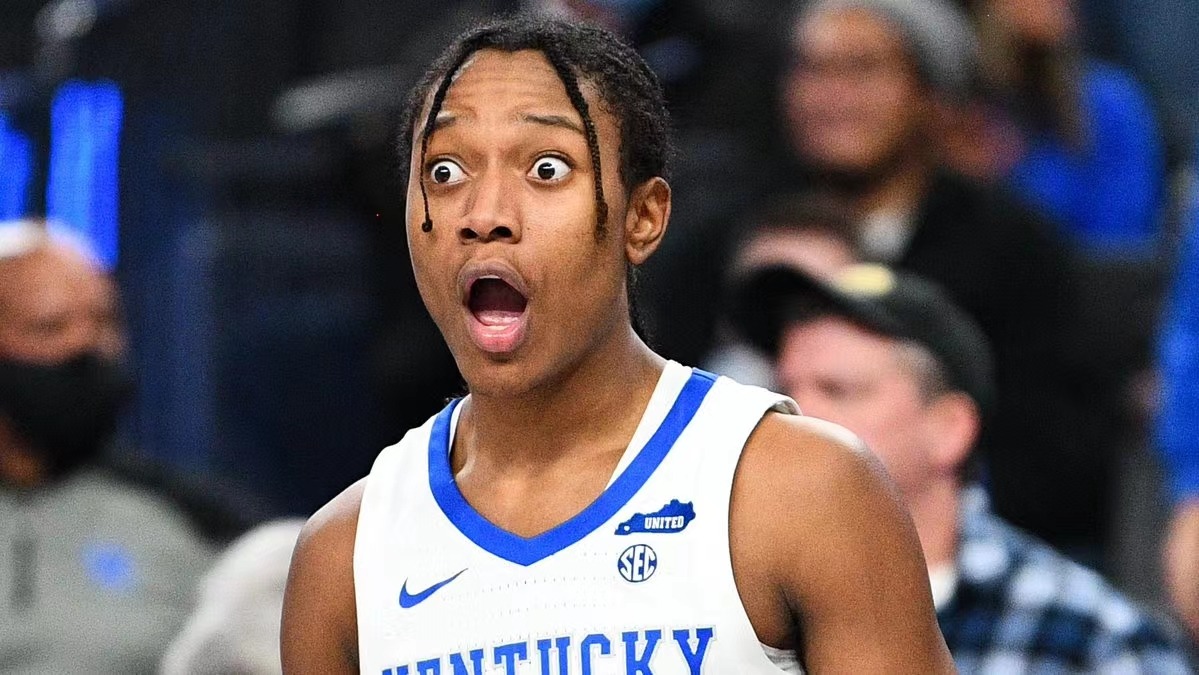 开云体育网站-关于华盛顿后卫表现抢眼，赛季个人突破可期的信息