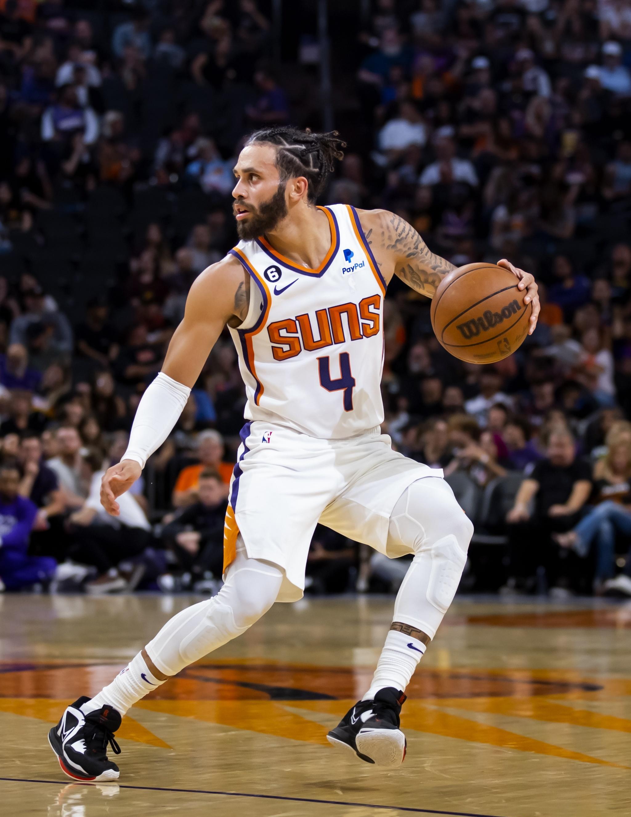 关于华盛顿后卫表现抢眼，赛季个人突破可期的信息