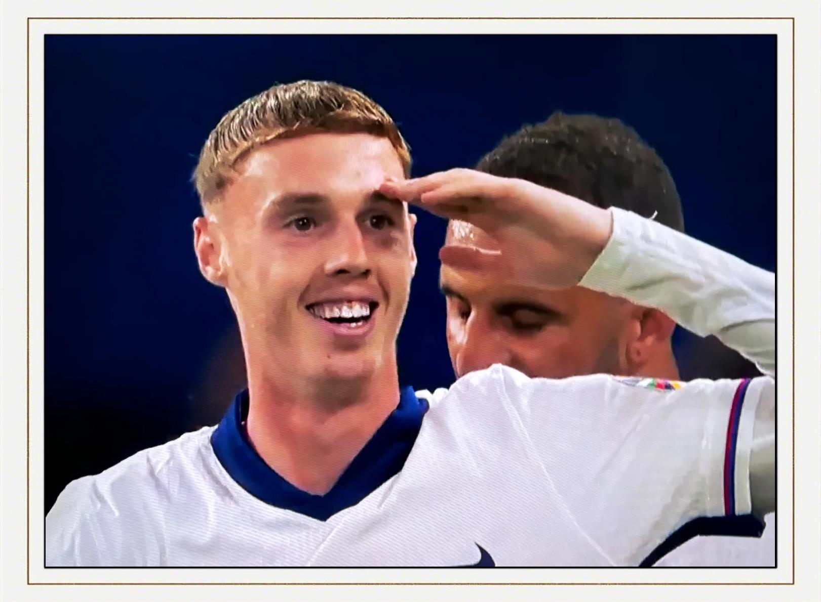 包含西班牙球队凭借进球巧妙晋级,精彩一战引爆球迷热情的词条 包含西班牙球队凭借进球巧妙晋级,精彩一战引爆球迷热情的词条