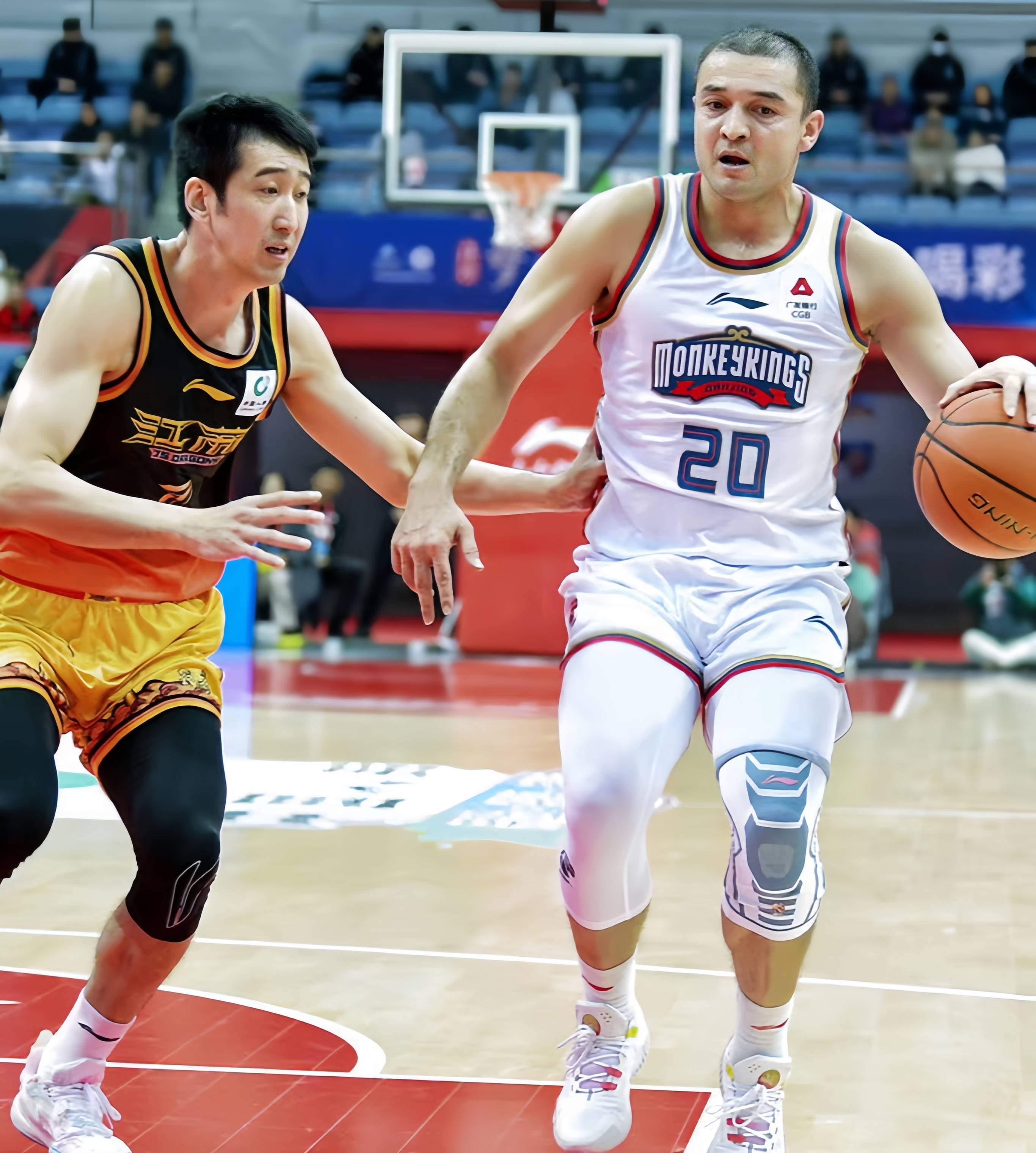 开云体育入口-包含CBA联赛球队实力强大，强者对决令人期待的词条