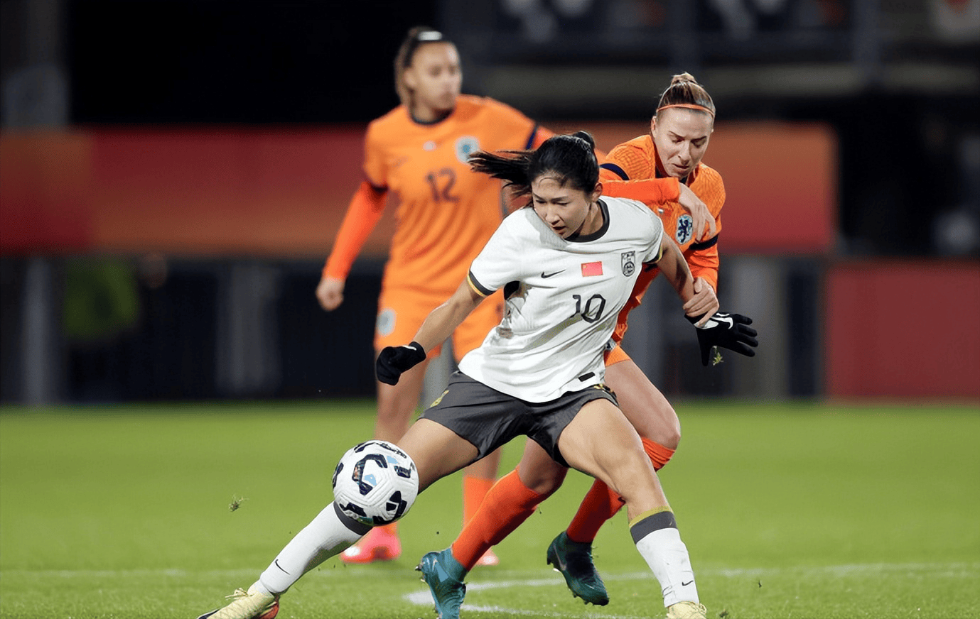 国足女队备战态势积极,目标明确 国足女队备战态势积极,目标明确