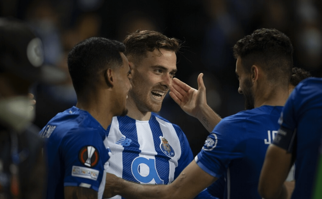 恩里克-马丁内斯助攻制胜，带领拉齐奥积分榜上升的简单介绍