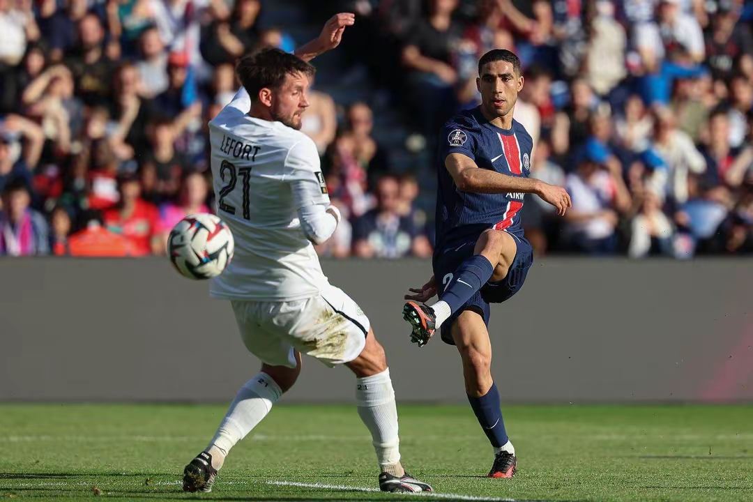 开云体育在线-梅开二度！巴黎圣日耳曼逆转击败对手的简单介绍