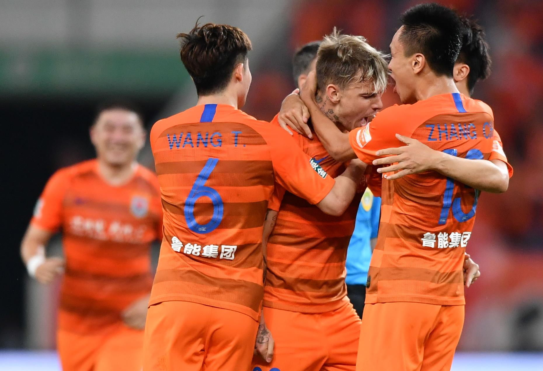 客战河南建业,山东鲁能获得胜利 客战河南建业,山东鲁能获得胜利