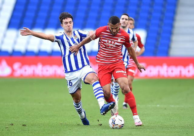 比利亚雷亚尔主场战平埃瓦尔，继续保持不败