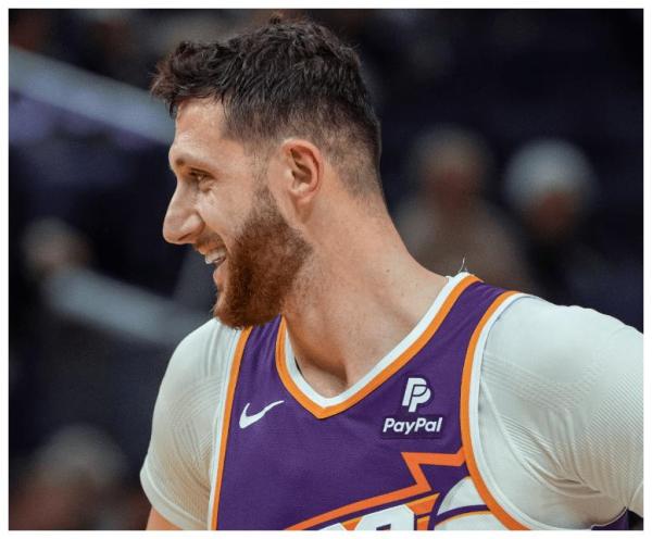 火箭不敌马刺,戈登单场狂砍分 火箭不敌马刺,戈登单场狂砍分