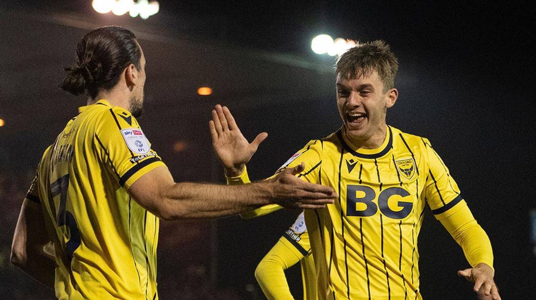 斯旺西主场逼平,势均力敌战至平局的简单介绍 斯旺西主场逼平,势均力敌战至平局的简单介绍